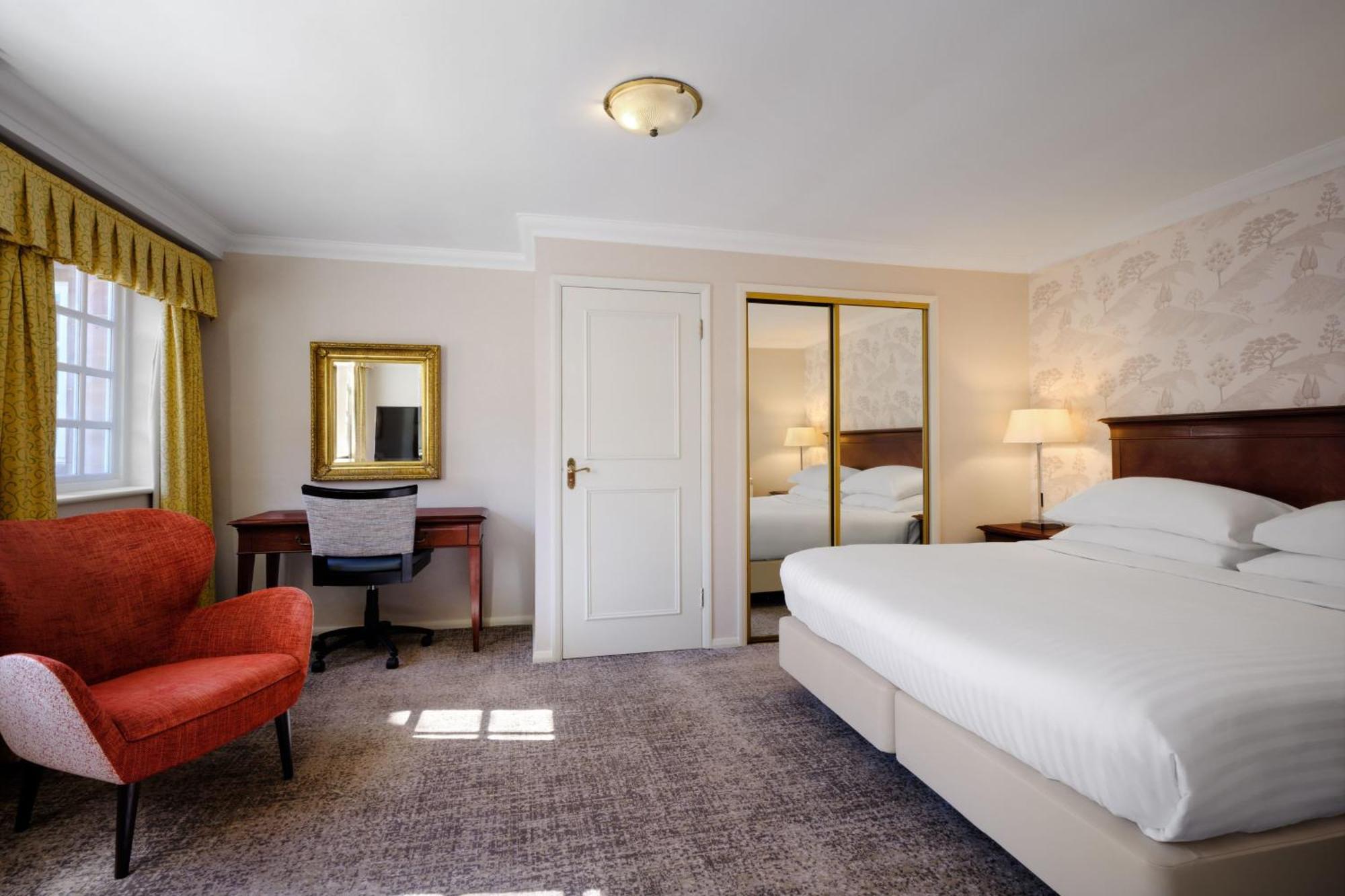 Delta Hotels By Marriott Breadsall Priory Country Club Derby Dış mekan fotoğraf